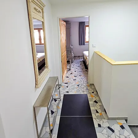 Klatovska Apartment *